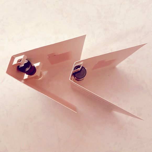 SOLD- Burberry Her Elixir De Parfum Intense Samples - Picture 3 of 3